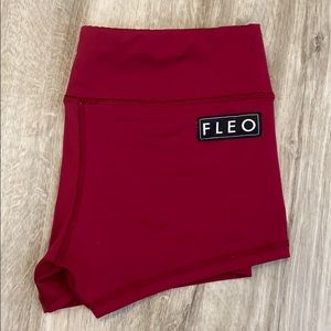 Fleo maroon shorts